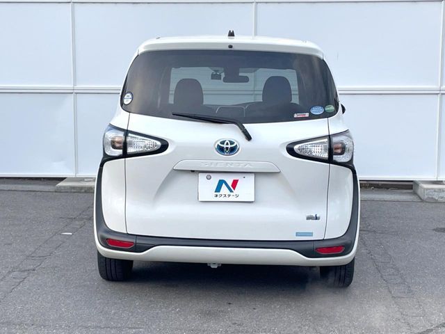 TOYOTA SIENTA HYBRID 2017 Image 31