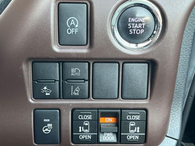 TOYOTA ESQUIRE 2018 Image 31