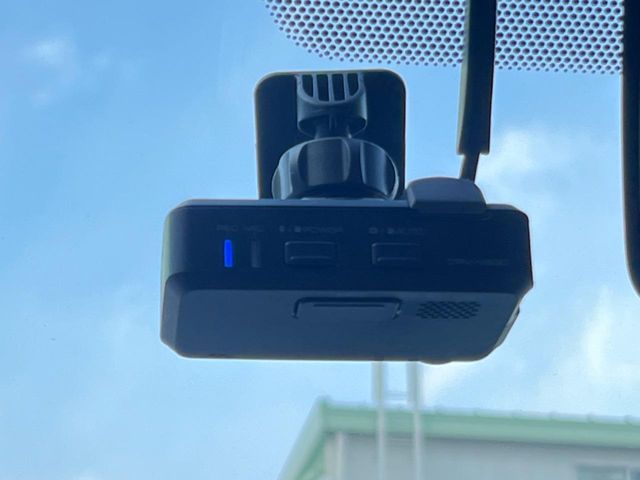 TOYOTA ESQUIRE 2018 Image 31