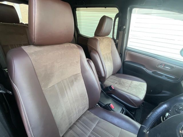 TOYOTA ESQUIRE 2018 Image 31