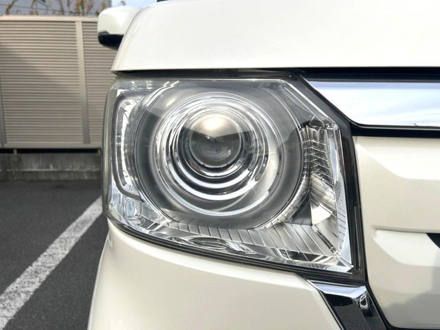 HONDA N BOX 2018 Image 31