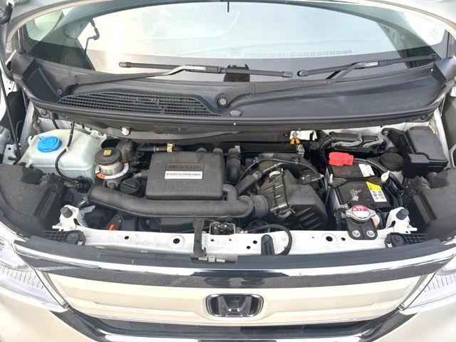 HONDA N BOX 2018 Image 31