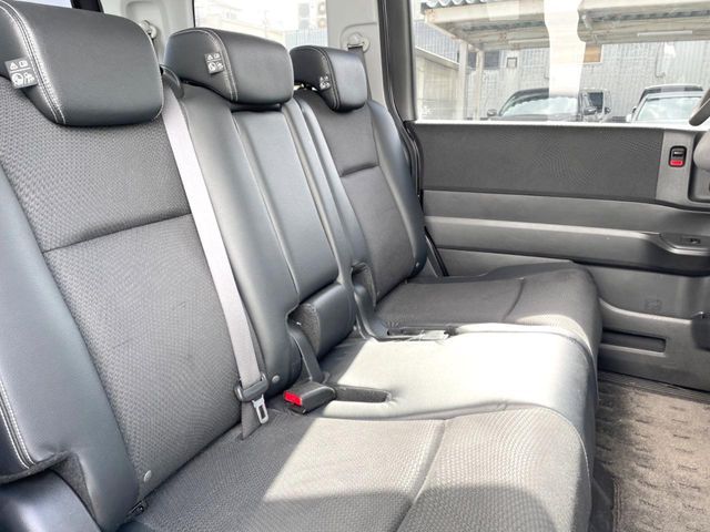 HONDA STEPWAGON SPADA 2013 Image 31