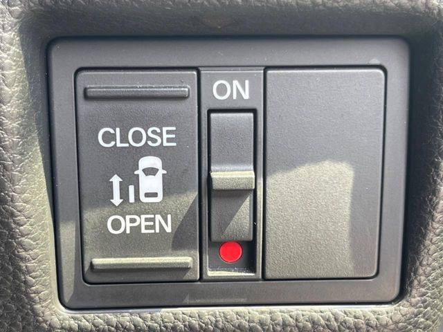 HONDA N BOX CUSTOM 2019 Image 31