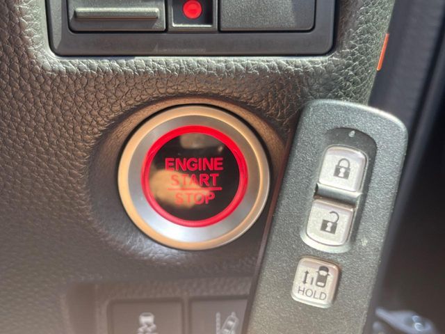 HONDA N BOX CUSTOM 2019 Image 31