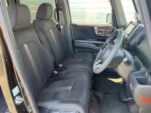 HONDA N BOX CUSTOM 2019 Image 31