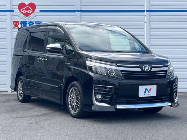 TOYOTA VOXY HYBRID 2017 Image 31