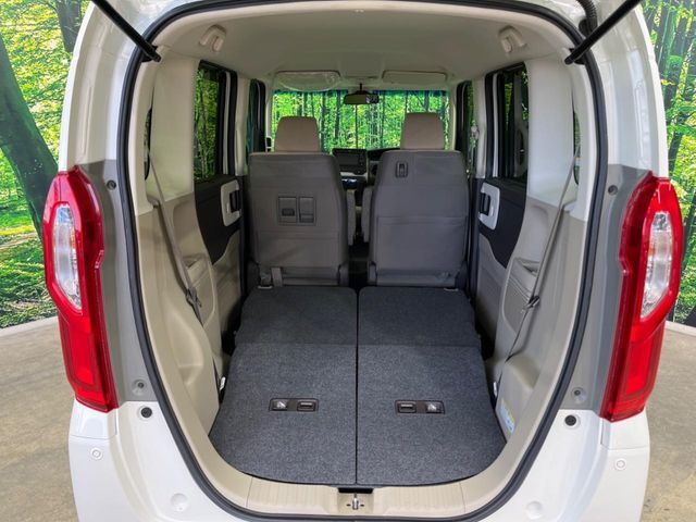 HONDA N BOX 2017 Image 31