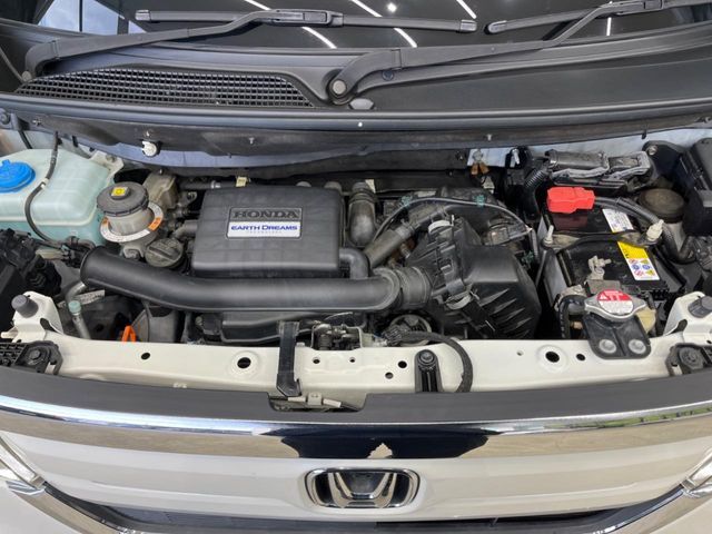 HONDA N BOX 2017 Image 31