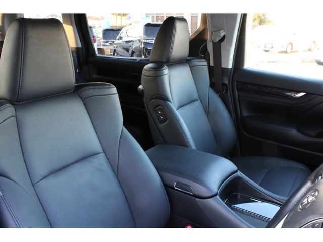 TOYOTA ALPHARD HYBRID 4WD 2019 Image 31