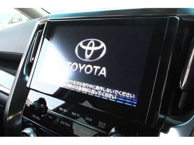 TOYOTA ALPHARD HYBRID 4WD 2019 Image 31