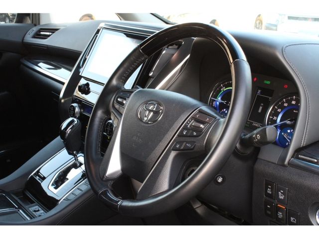 TOYOTA ALPHARD HYBRID 4WD 2019 Image 31