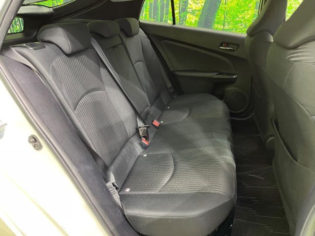 TOYOTA PRIUS 2017 Image 31