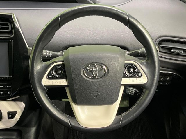 TOYOTA PRIUS 2017 Image 31