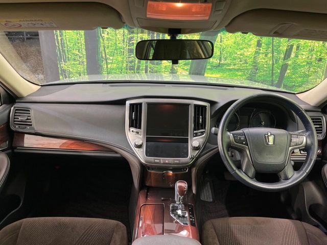 TOYOTA CROWN SEDAN HYBRID 2015 Image 31