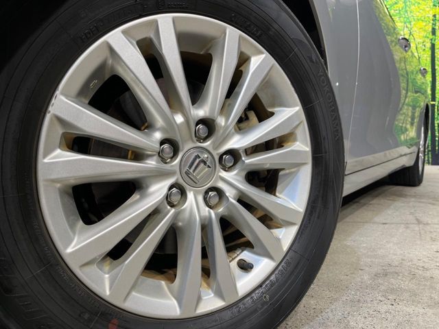 TOYOTA CROWN SEDAN HYBRID 2015 Image 31