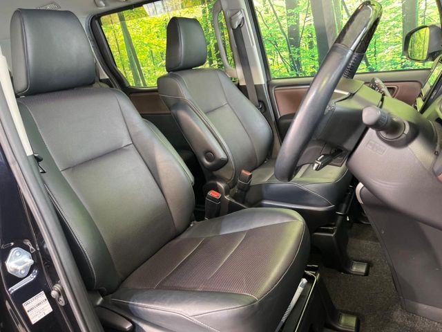 TOYOTA ESQUIRE 2015 Image 31