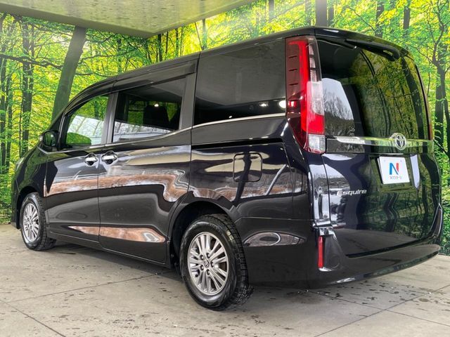 TOYOTA ESQUIRE 2015 Image 31