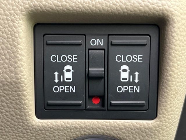 HONDA N BOX 2020 Image 31