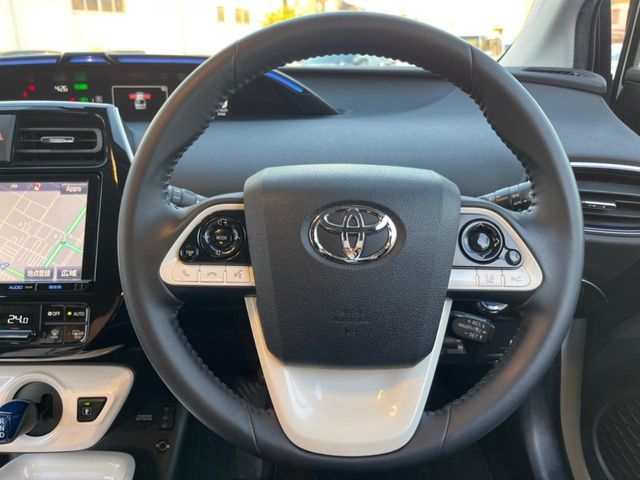 TOYOTA PRIUS 2016 Image 31