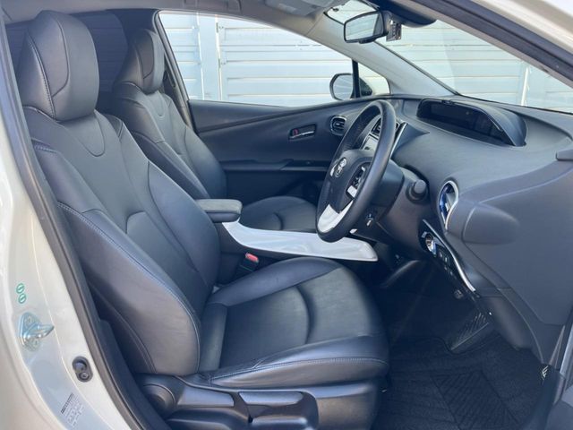 TOYOTA PRIUS 2016 Image 31