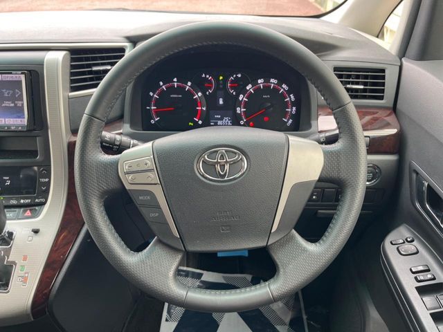 TOYOTA VELLFIRE 2012 Image 31