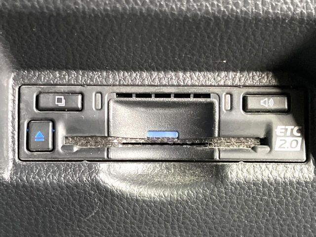 TOYOTA VOXY HYBRID 2023 Image 31