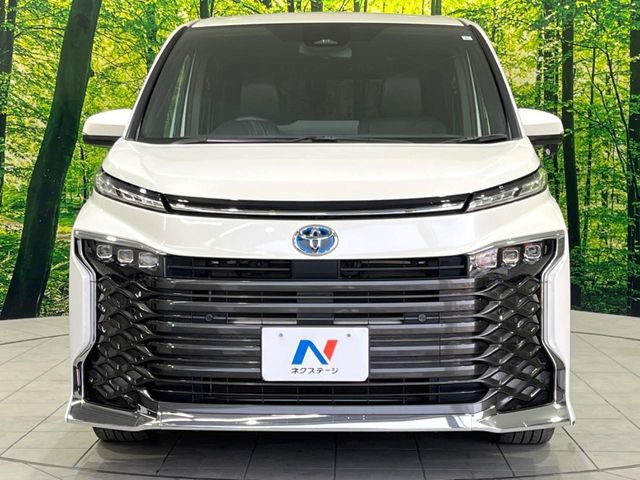 TOYOTA VOXY HYBRID 2023 Image 31