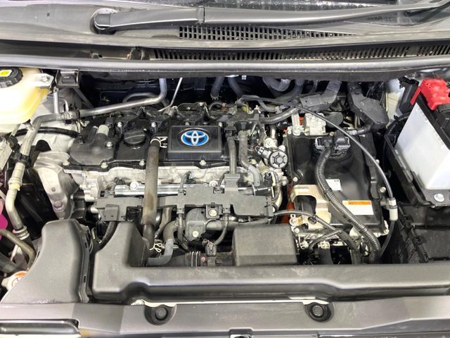 TOYOTA VOXY HYBRID 2023 Image 31