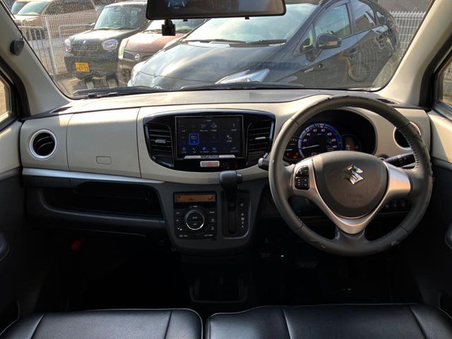 SUZUKI WAGON R 2015 Image 31