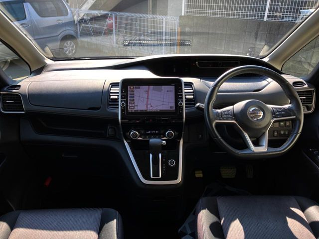 NISSAN SERENA  S-HYBRID 2017 Image 31