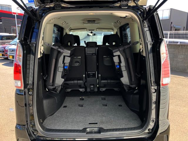 NISSAN SERENA  S-HYBRID 2017 Image 31