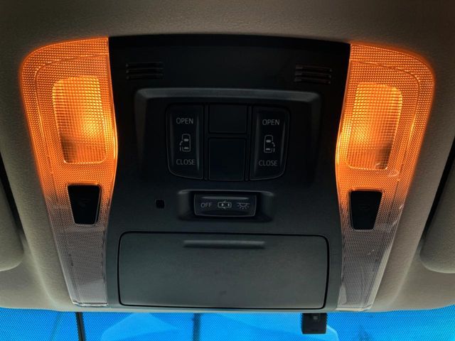 TOYOTA VELLFIRE 2016 Image 31