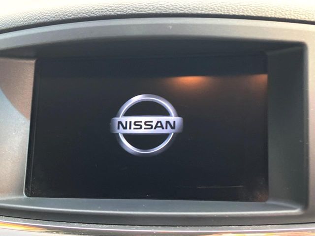 NISSAN ELGRAND 2012 Image 31