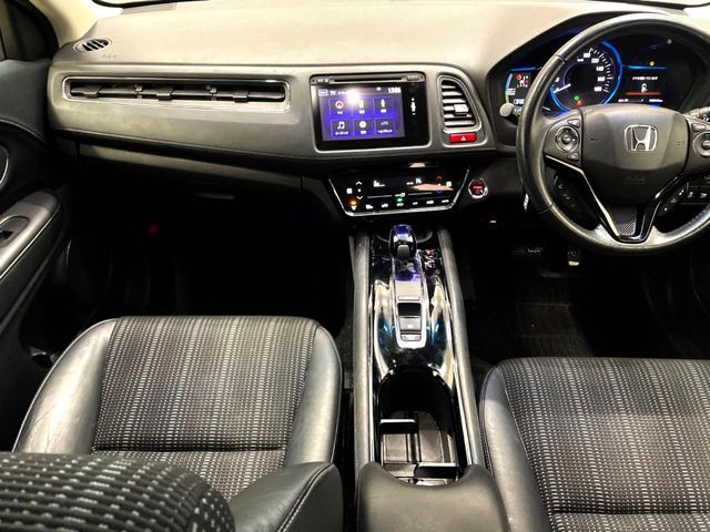 HONDA VEZEL HYBRID 4WD 2015 Image 31