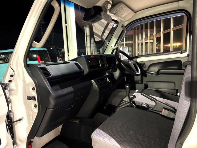 DAIHATSU HIJET TRUCK 4WD 2019 Image 31