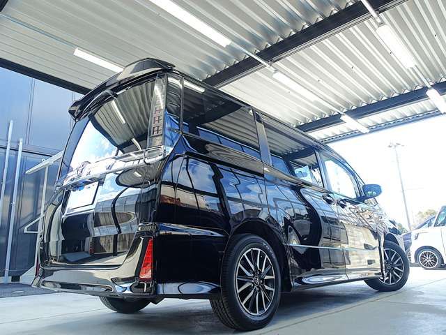 TOYOTA VOXY 2014 Image 31