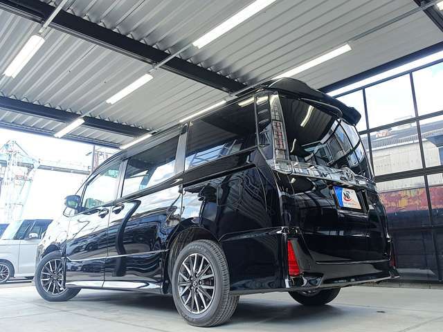 TOYOTA VOXY 2014 Image 31