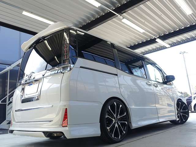 TOYOTA VOXY 2014 Image 31