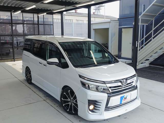 TOYOTA VOXY 2014 Image 31