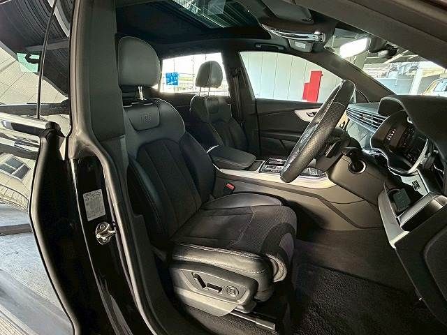 AUDI Q8 2021 Image 31