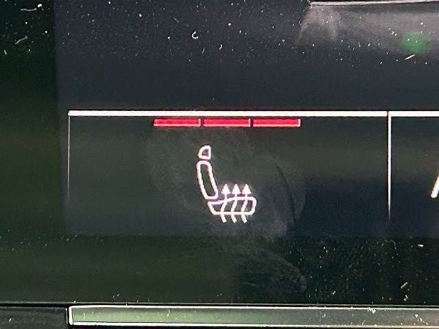 AUDI Q8 2021 Image 31