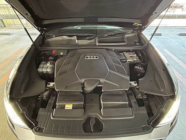 AUDI Q8 2021 Image 31