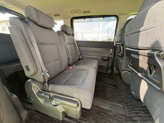 HONDA STEPWAGON E:HEV 2023 Image 31