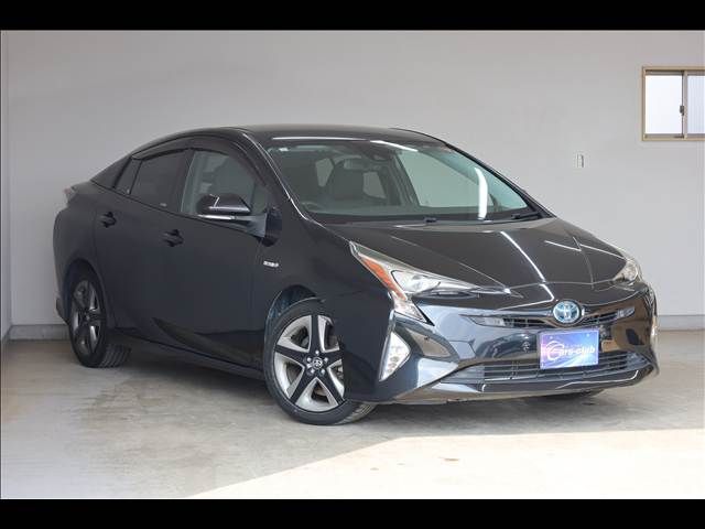 TOYOTA PRIUS 2017 Image 31