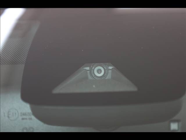 TOYOTA PRIUS 2017 Image 31