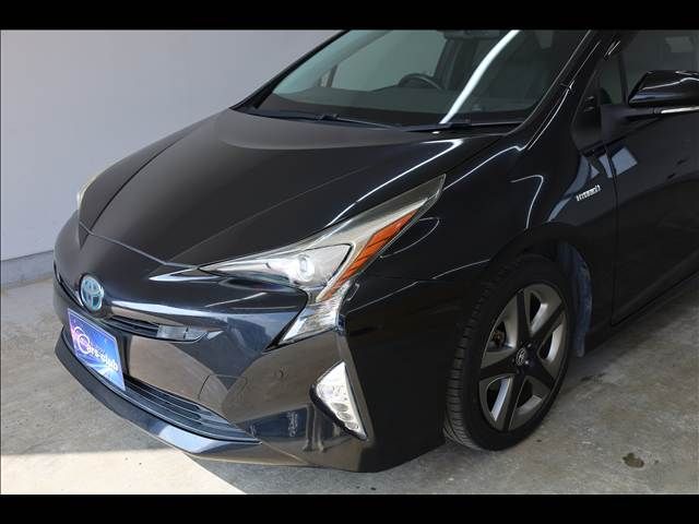 TOYOTA PRIUS 2017 Image 31