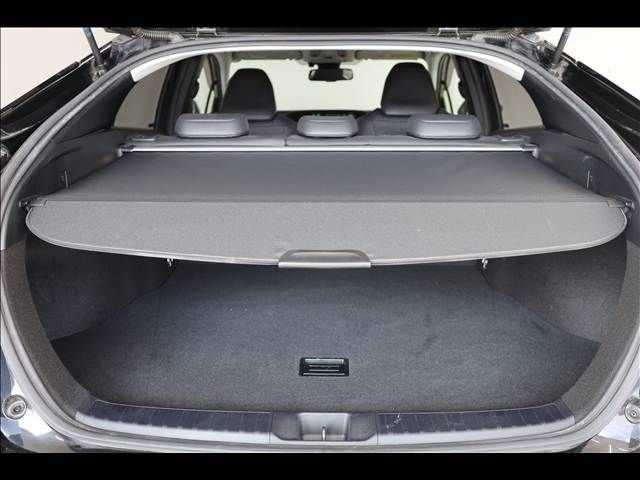 TOYOTA PRIUS 2017 Image 31