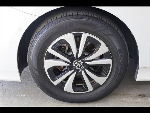 TOYOTA PRIUS PHV 2020 Image 31