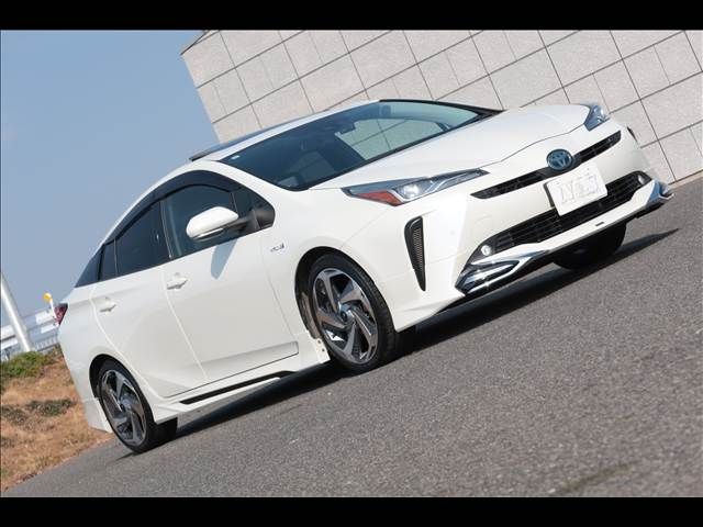 TOYOTA PRIUS 2019 Image 31